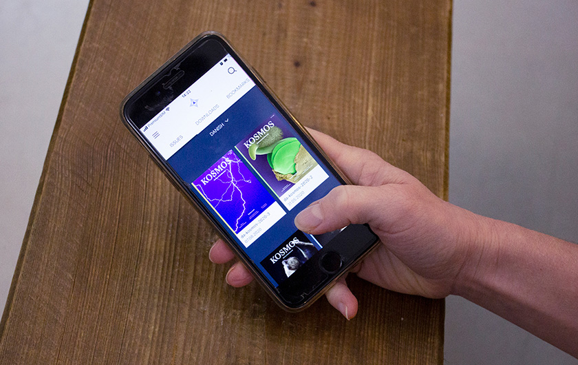 Kosmos-app'en på telefon