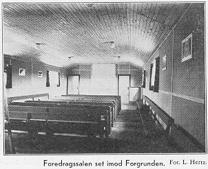 Foredragssalen set imod Forgrunden