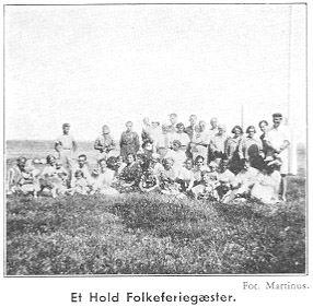Et Hold Folkeferiegæster. Fot. Martinus.