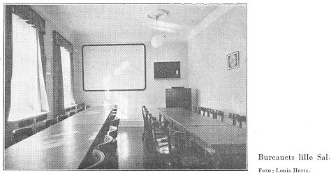 Bureauets lille Sal. Foto: Louis Hertz.