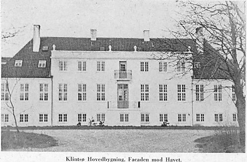 Klintsø Hovedbygning. Facaden mod Havet.