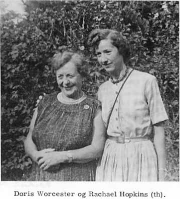 Doris Worcester og Rachael Hopkins (th).