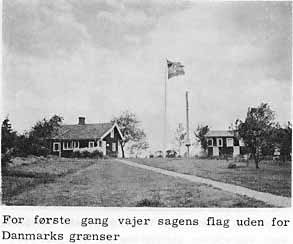 For første gang vajer sagens flag uden for Danmarks grænser